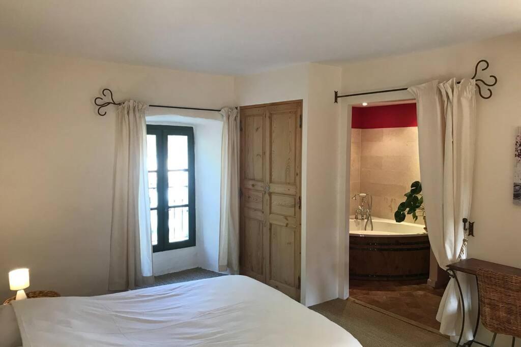 Appartement COEUR de GOUDARGUES! 3 ch, 3 SDB, Extérieur, CLIM Extérieur photo